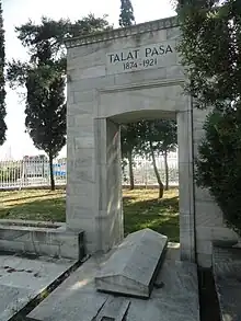 Photographie du monument de la liberté à Istanbul où Talaat Pach est enterré.