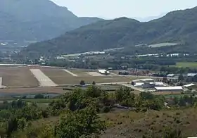 L'aérodrome de Gap - Tallard vu du nord.