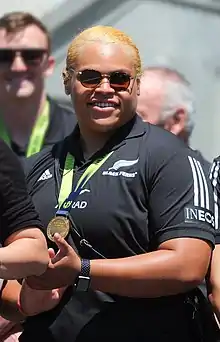 Description de l'image Tanya Kalounivale with RWC medal.jpg.