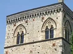 Le Palazzo Duchi di Santo Stefano : détail de la frise.