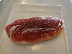 Jamón Serrano servi au Palo Santo Cafe (Aranda de Duero).