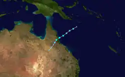 Les points montrent la position de la tempête par intervalles de 6 heures. La couleur des points indique la vitesse maximale des vents selon l'échelle de Saffir-Simpson.