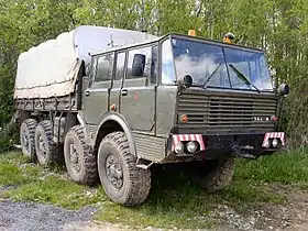 Tatra 813