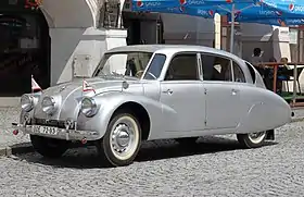 Tatra 87