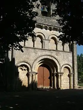 Église Saint-Étienne de Tauriac