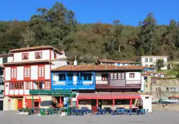 Tazones - Restaurants du port