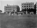 Le Cricket Club de Hong Kong à Central dans les années 1900. Le site est aujourd'hui occupé par Chater Garden.
