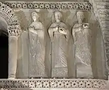 Saints à droite