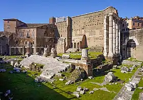 Forum d'Auguste et temple de Mars vengeur.