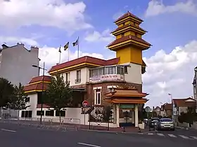 Pagode bouddhique Linh-Son sino-vietnamienne.