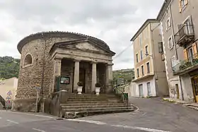 Temple protestant situé au Rousselet.