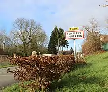 Entrée du village.