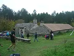 À la sortie du ravitaillement de ferme du Cade sur le Marathon des Causses 2015