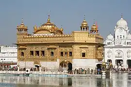 Le Temple d'Or à Amritsar (Penjab) est le lieu le plus saint dans la religion sikhe.