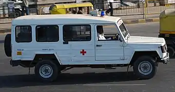 Ambulance Tempo Trax (LWB)