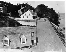 La terrasse Turcotte vue du haut d'un toit, 1875.
