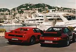 Ferrari F512 M Koenig Specials (1988) (à gauche).