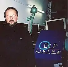 Prototype du projecteur numérique DLP Cinema à Paris, 2000.