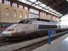 La rame 4510, dans l'ancienne livrée Atlantique, en gare de Marseille-Saint-Charles.