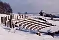 Vue du théâtre David, sur les flancs du mont Rome, en hiver.