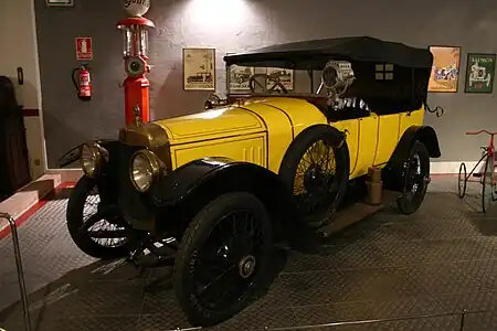 Voiture Th. Schneider de 1920 préservée en Espagne au musée automobile de Salamanque.