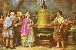 Peinture dans lequel un homme portant un tablier montre une large cloche à un groupe de personnes habillés élégamment dans le style du XVIIIe siècle. Une femme se prépare à taper sur la cloche avec un marteau.