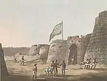 Aquatinte. Fortifications sur lesquelles flotte un grand drapeau vert. Personnages au premier plan, dont des militaires.