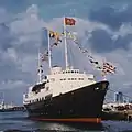 L'étendard royal sur le Britannia, le yacht royal (Kingston upon Hull, 1977).