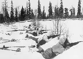 Chasseurs à ski finlandais au nord de la Finlande, le 12 janvier 1940.