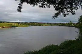 La confluence Finn - Mourne qui donne la Foyle.