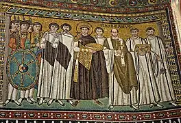 L'empereur Justinien et sa cour (basilique Saint-Vital de Ravenne, VIe siècle)