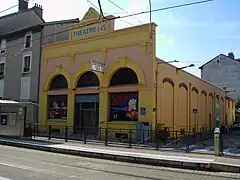 Le Théâtre 145, anciennement une salle de cinéma.