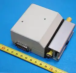 Un émetteur-récepteur Ethernet 10BASE5 (10 Mb/s)
