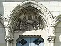 Détail du portail de la chapelle Jeanne-d'Arc.