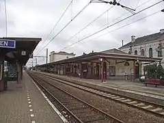 La gare, côté quais.