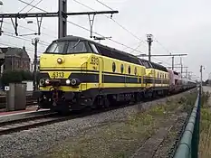 Les 6313 & 6324 en livrée jaune. Elles faisaient partie des locomotives utilisées sur la LGV2 comme locomotives de secours.