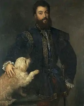 Peinture (fond foncé). Portrait d’un homme barbu debout, en tenue bleue foncée, la main droite posée sur le dos d’un chien blanc de profil.