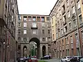 Cour intérieure de l'immeuble Tolstoï à Saint-Pétersbourg