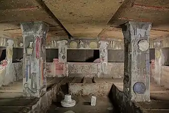 Sépulture se situant au sein de la nécropole de Banditaccia, et appelée la Tomba dei Rilievi.