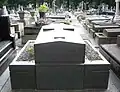 Tombe au cimetière des Batignolles.