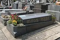 Tombe de Paul Pagès au cimetière Voltaire.