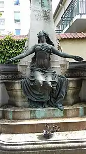 La Charité (1891-1892). Courbevoie, cimetière des Fauvelles, tombe de Charles-Denis Ségoffin.