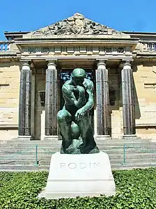 Tombe d'Auguste Rodin devant le pavillon de l'Alma, Meudon, villa des Brillants.
