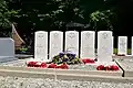 Tombes de soldats anglais dans le cimetière.