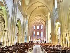 Nef de l'église Notre-Dame.