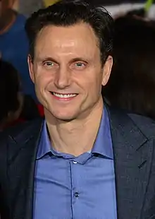 Tony Goldwyn interprète le président des États-Unis.