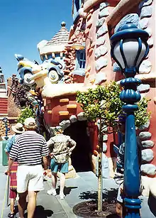 Entrée de l'attraction à Disneyland en 1995