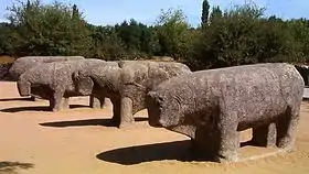 Taureaux de Guisando, El Tiemblo