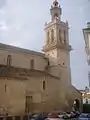 La tour de l'église, ancien minaret