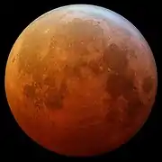 L'éclipse totale de Lune à Oria, Italie.